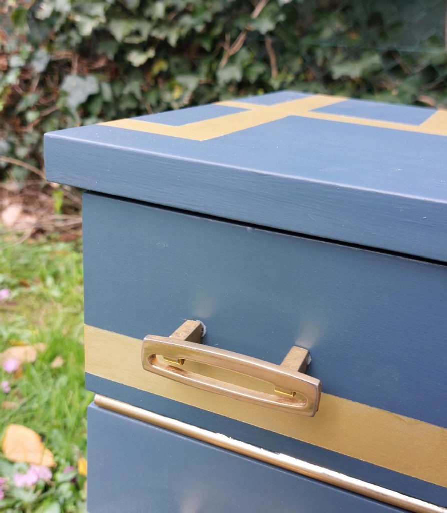 Tiradores originales abrillantados de nuevo.